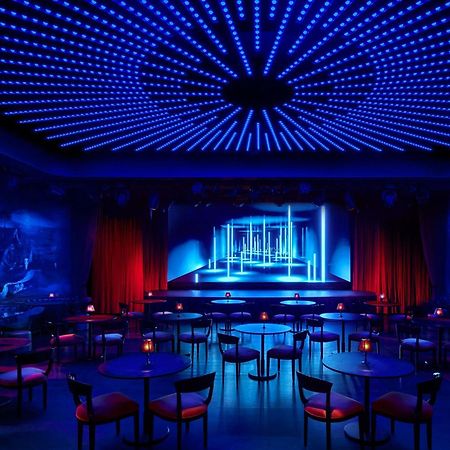 The Times Square Edition Ню Йорк Екстериор снимка The stage at the Magic Castle